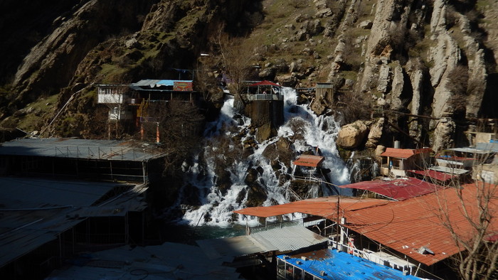 Bekhall waterfall, Kurdistan, Iraq.JPG