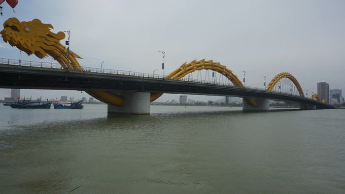 Dragon Bridge in Da Nang.JPG