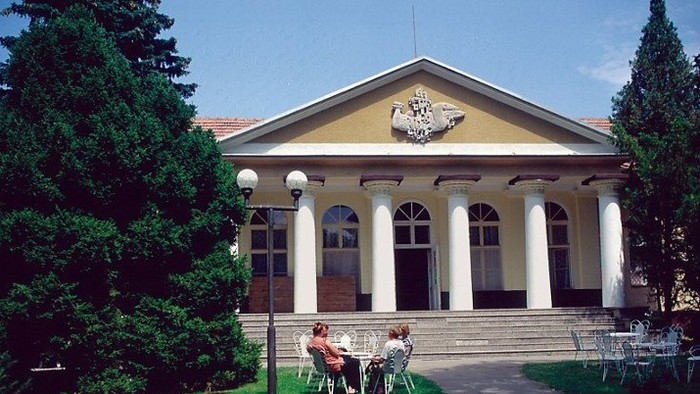 El pueblo y el balneario de Smrdáky