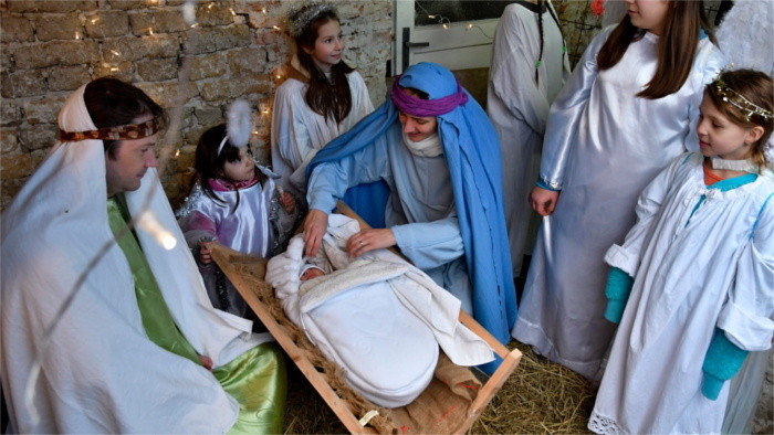 Does baby Jesus bring Christmas gifts to Slovak children?