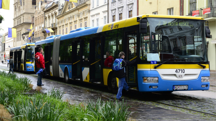 Police accuses pensioner of cutting bus seats in Košice 