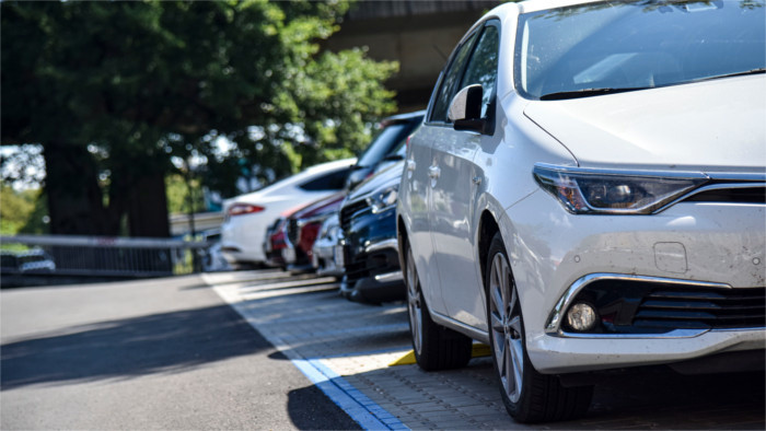 Parking ban on pavements in effect as of Tuesday in Slovakia