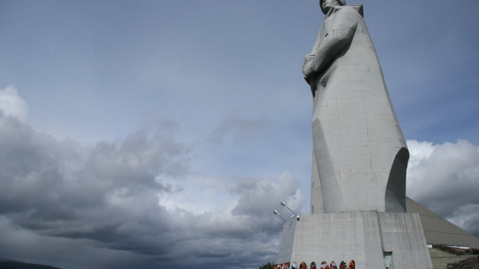 Murmansk - pamätník vojny.JPG