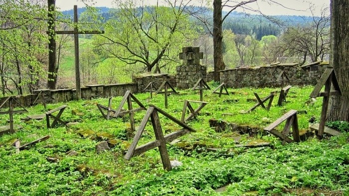 Pamätníky na Českú družinu