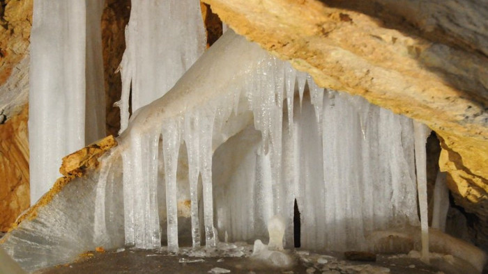 2021 - el Año Internacional de las Cuevas y el Karst