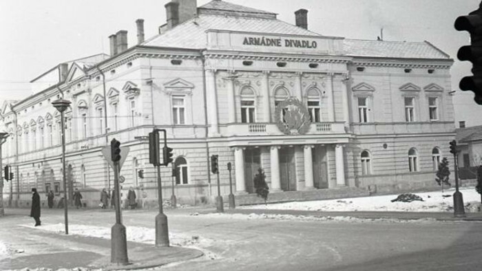 História blízka vzdialená / Prečo úspešná inscenácia takmer položila divadlo v Martine?