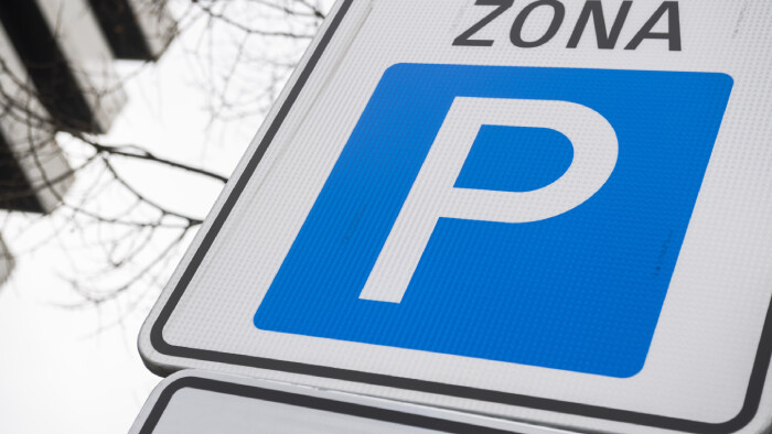 Dubnica nad Váhom zavádza od 1. septembra systém spoplatneného parkovania
