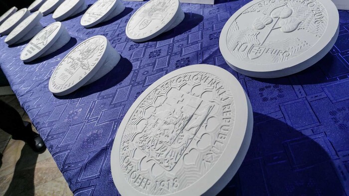 Od mince k medaile, od medaily k minci: otvorili výstavu v Kremnici
