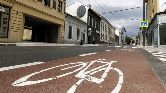 Radfahrer überprüften Einhaltung der Gesetzesnovelle