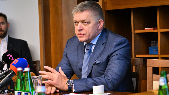 Robert Fico odcestuje na summit lídrov EÚ