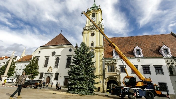 Prolongan Mercados de Navidad de Bratislava hasta la Nochevieja