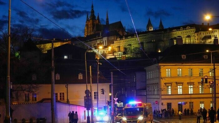 Slovak representatives on shooting in Prague