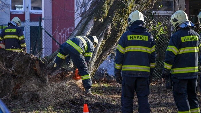 Z čoho pozostáva odborná príprava hasičov?