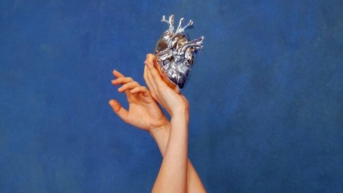 Album týždňa: AURORA – What Happened To The Heart? 