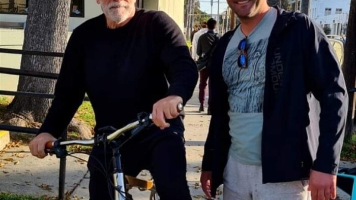 Vito-a-Arnold-Schwarzenegger-na-bicykli