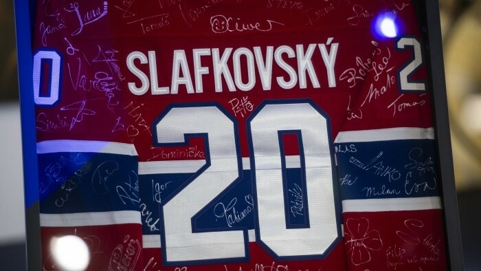 Nouveau contrat de Juraj Slafkovský à Montréal