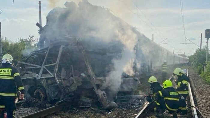 Tragischer Unfall mit einem Zug und einem Autobus in Nové Zámky