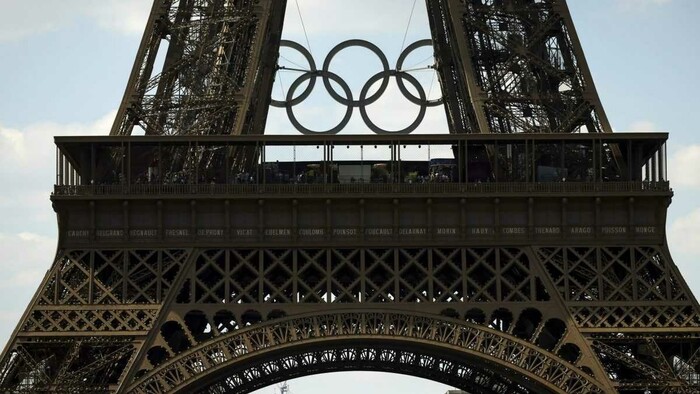 Zamestnanci parížskych letísk plánujú štrajk krátko pred začiatkom olympijských hier