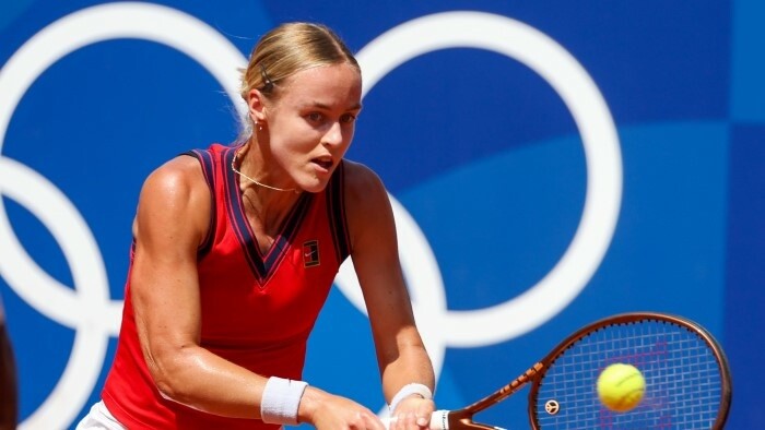 Schmiedlova will play for bronze in Paris