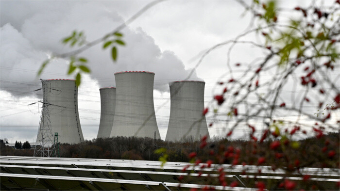 Slovak power utility company sign nuclear fuel deal with French company