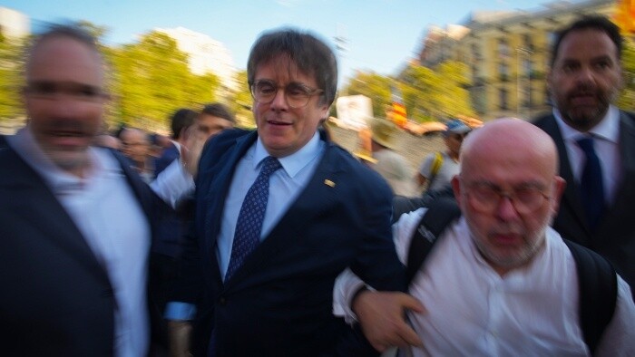 Carles Puigdemont sa po 7 rokoch objavil v Barcelone