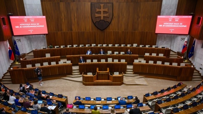 Abberufung des Justizministers im September im Parlament