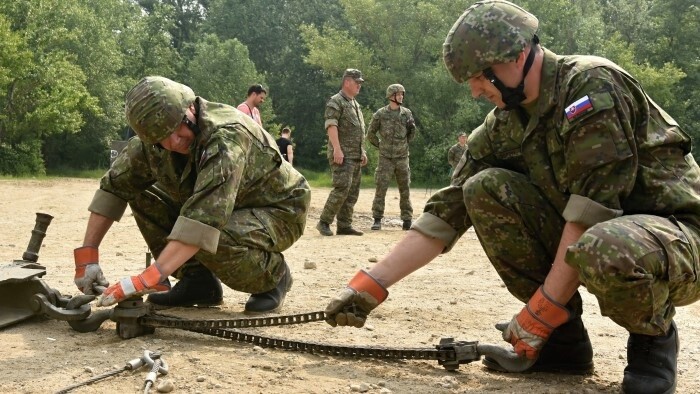 Alternative au service militaire obligatoire