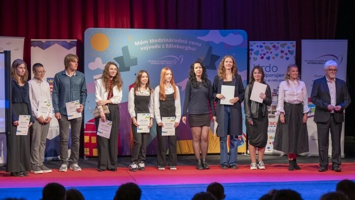 More than 260 students from the Košice region received the Duke of Edinburgh award