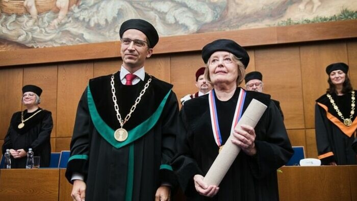 MUNI awards honorary doctorate to Magdaléna Vášáryová