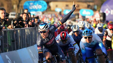 Taliansko SR šport cyklistika cesta Tirreno Adriatico 2. etapa Merlier Sagan_TASR.jpg