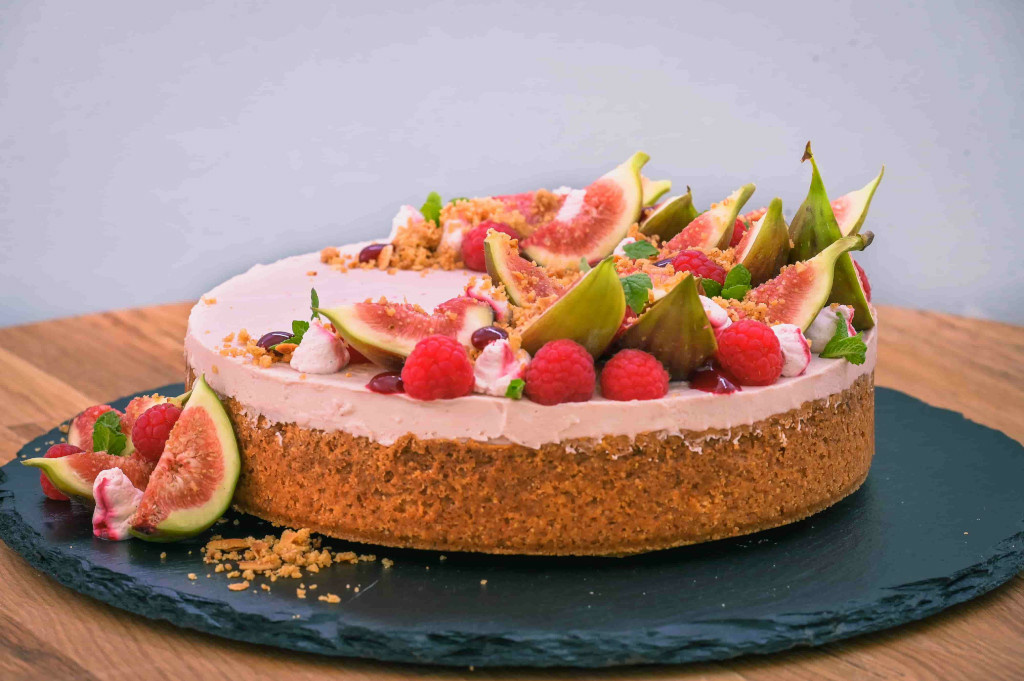 Recept na cheesecake s Ruby čokoládou zo šou Pečie celé Slovensko.