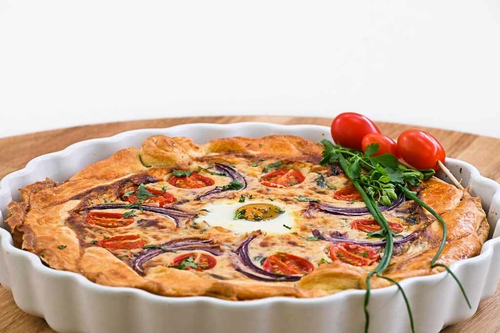 Recept na syrovo-šunkový quiche zo šou Pečie celé Slovensko.