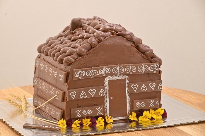 Folklórna torta v tvare chalúpky od Ingy