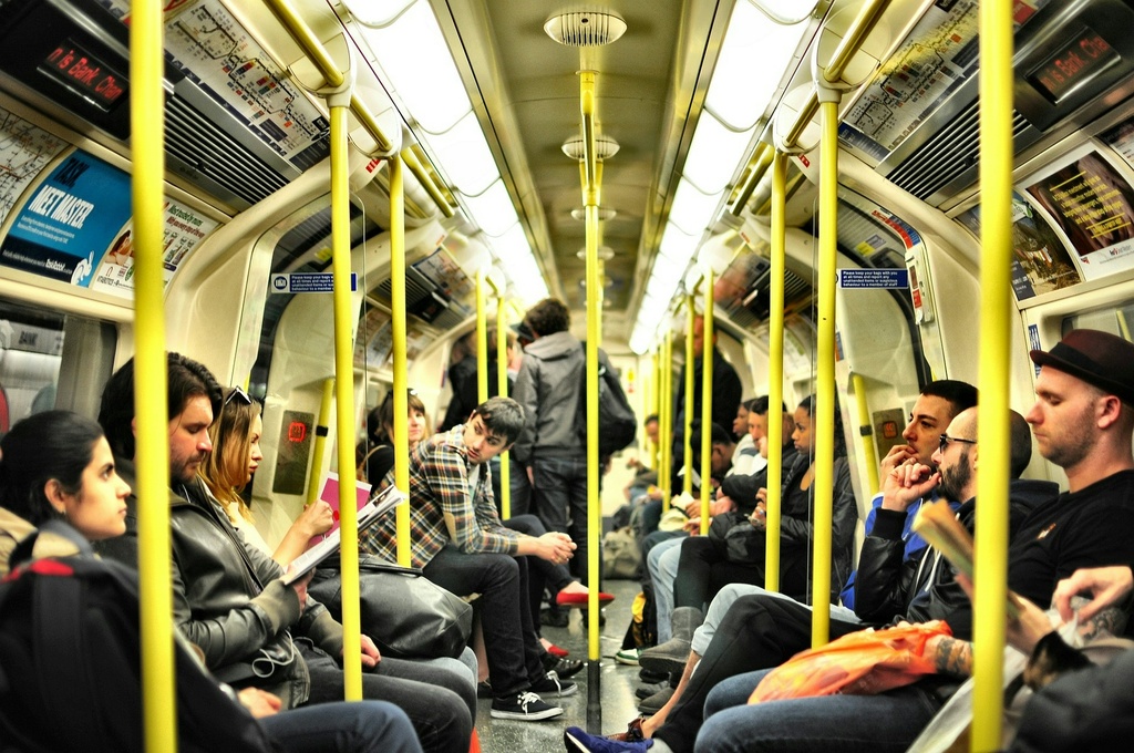 Metro plné ľudí