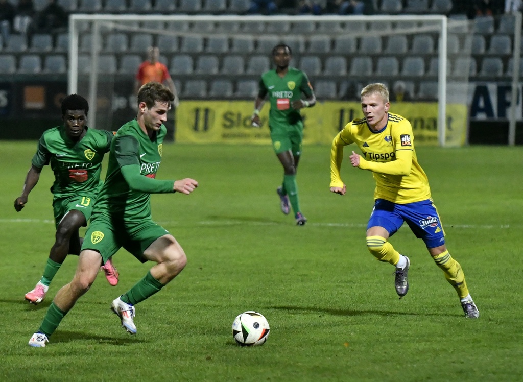 futbal_sc_michalovce_zilina_007085645.jpg