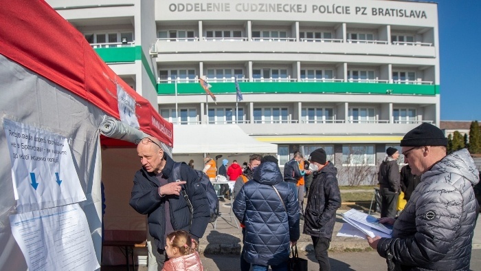 cudzinecká policia_TASR - Martin Baumann.jpg