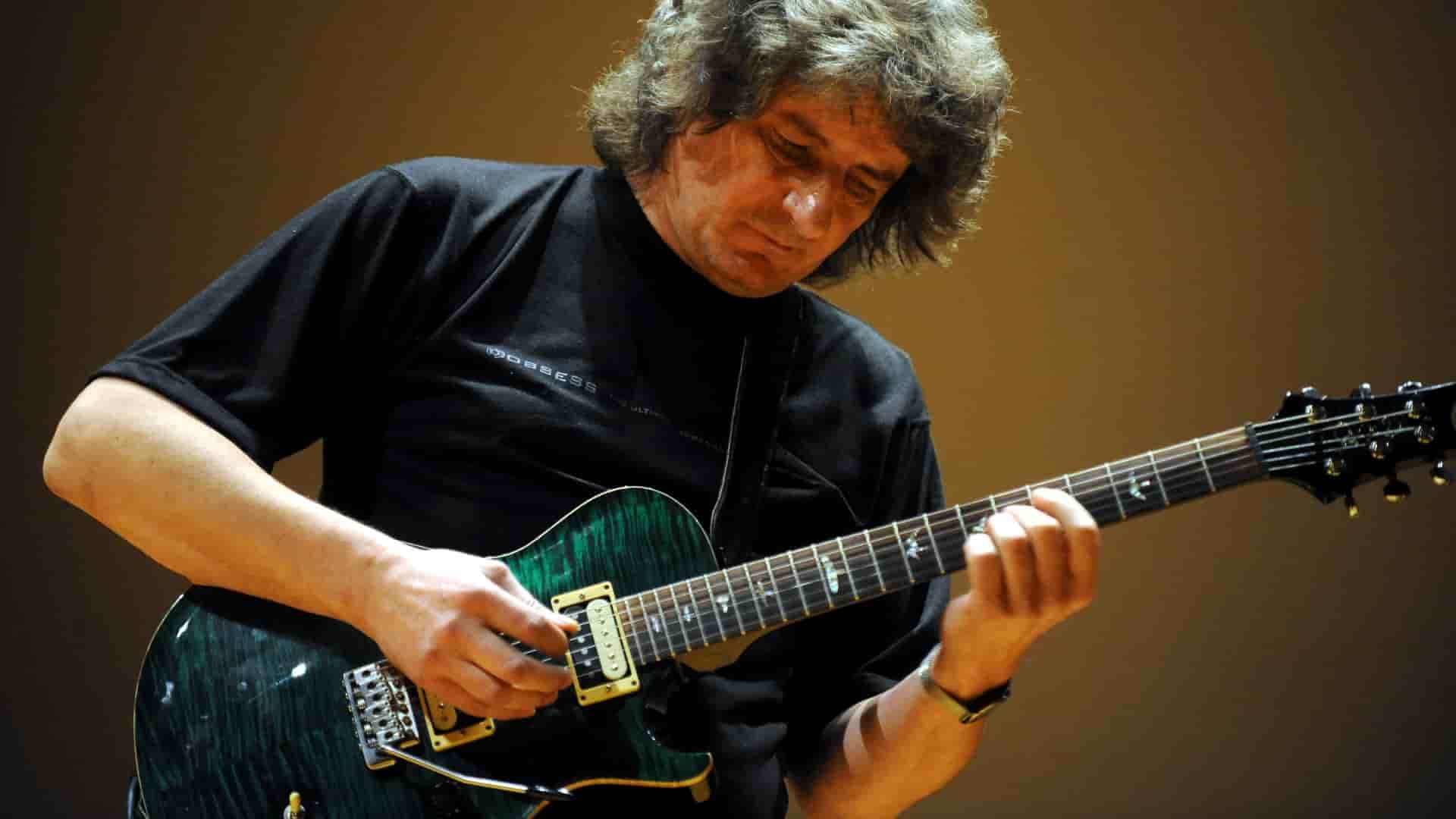 Hudobná legenda gitarista a skladateľ František Griglák má 70 rokov