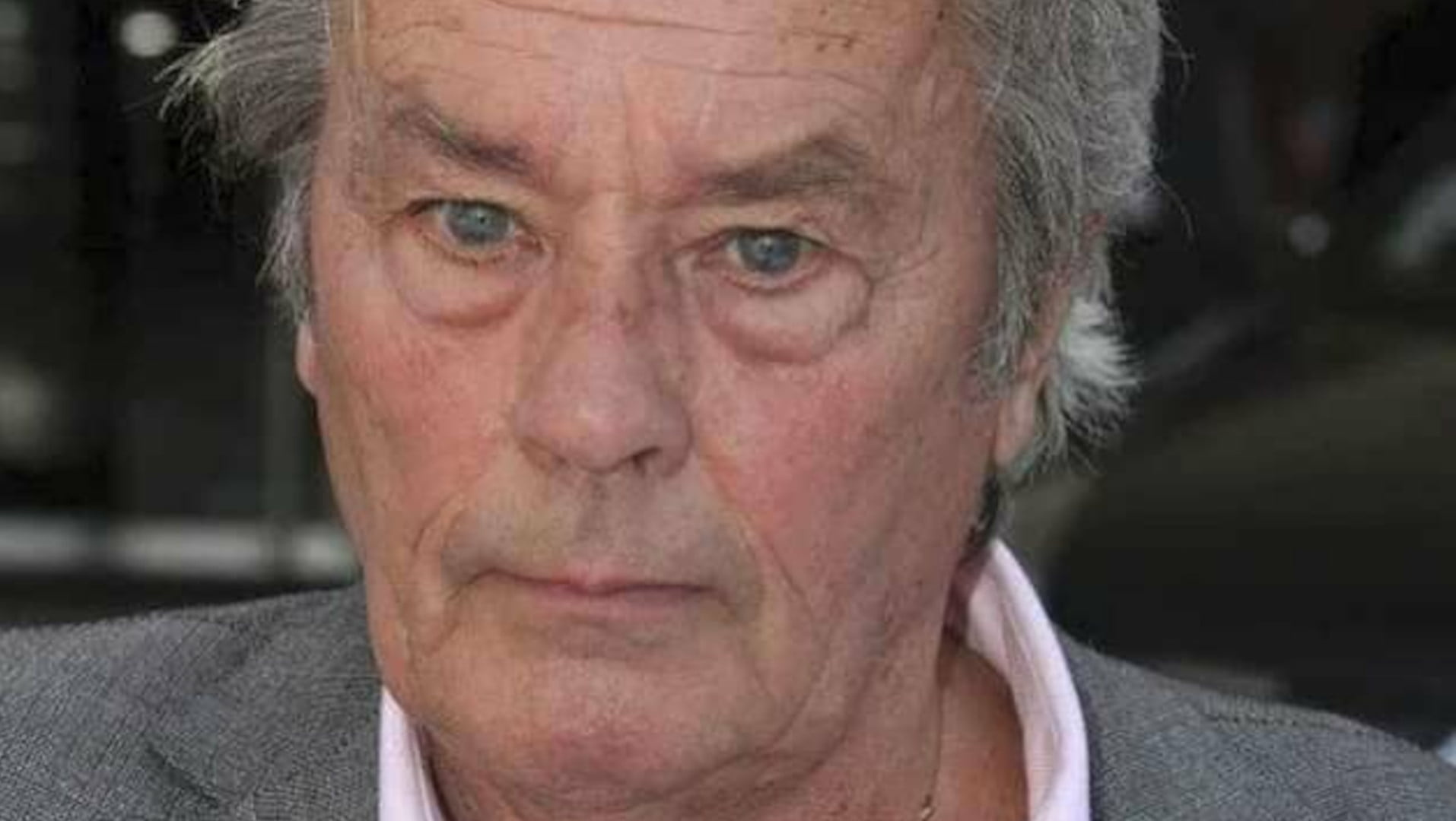 Zomrel francúzsky filmový poklad Alain Delon. Mal 88 rokov