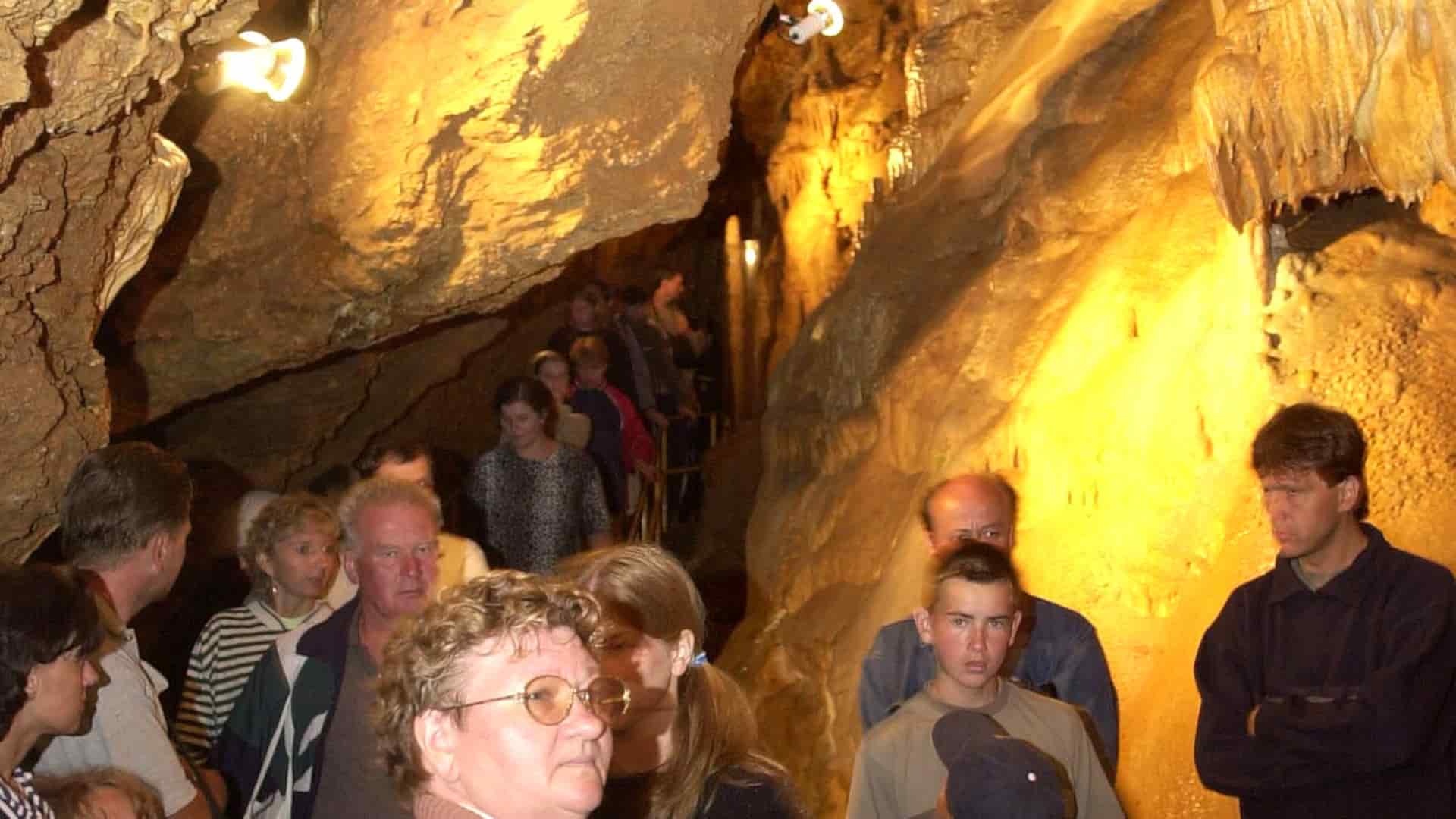 Tajomné karpatské podzemie skrýva unikátnu sieň kráľa Svätopluka. Boli ste tam už?