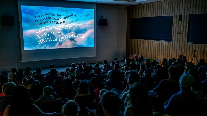 Filmy, ktoré vás chytia za srdce. Festival Jeden svet prináša výnimočné snímky