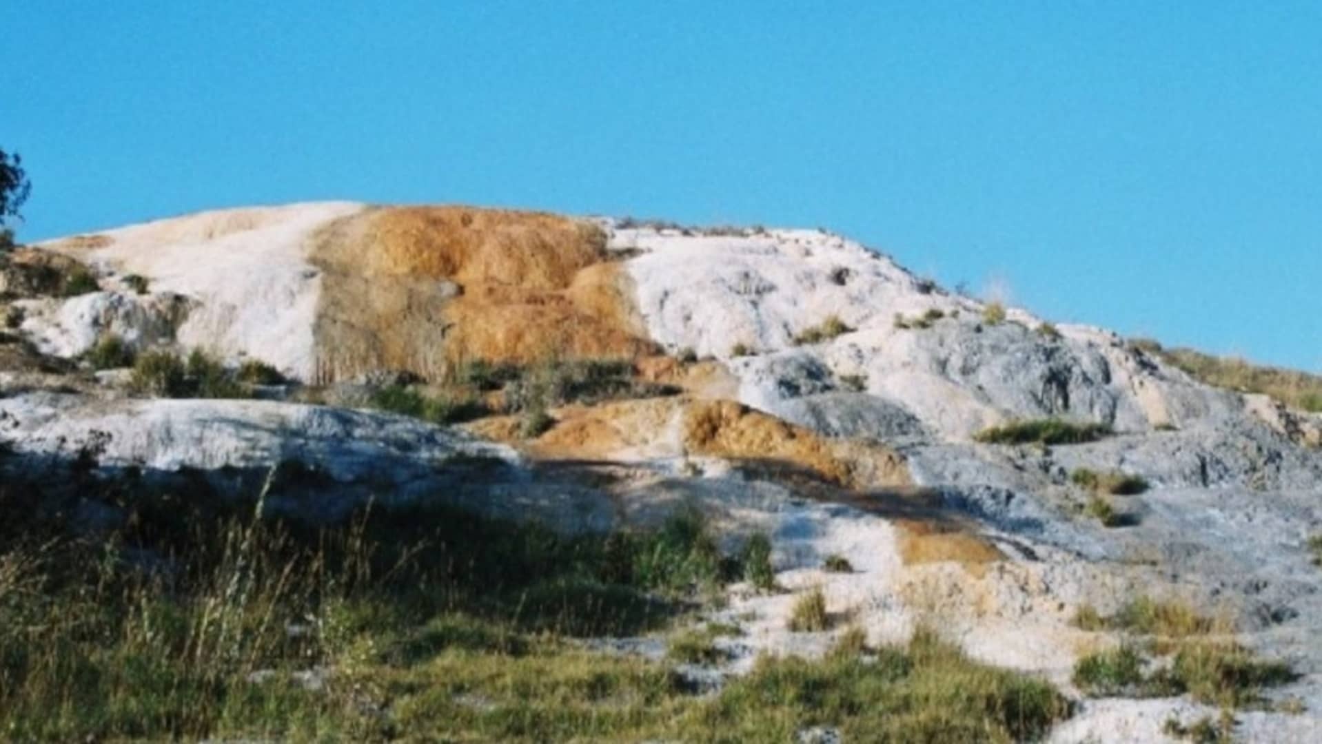 Bešeňovské-travertíny-TASR