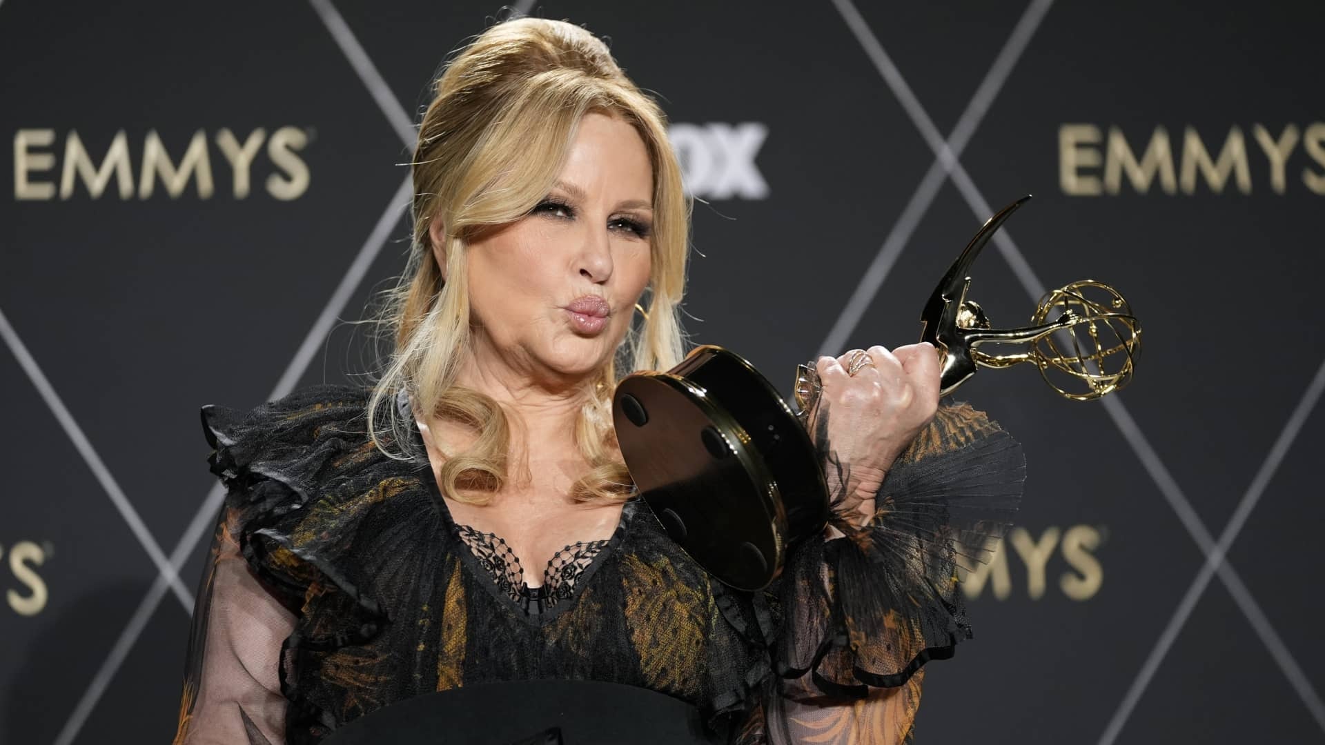 Jennifer-Coolidge-AP-TASR