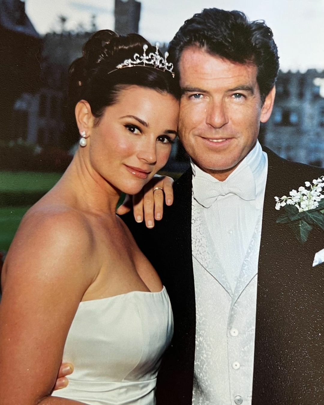 Pierce Brosnan s manželkou